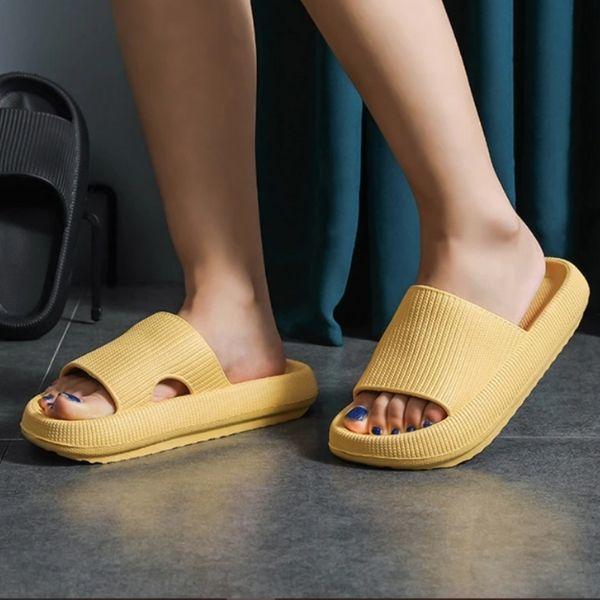 SLIPPERS ANTI-DESLIZANTES™